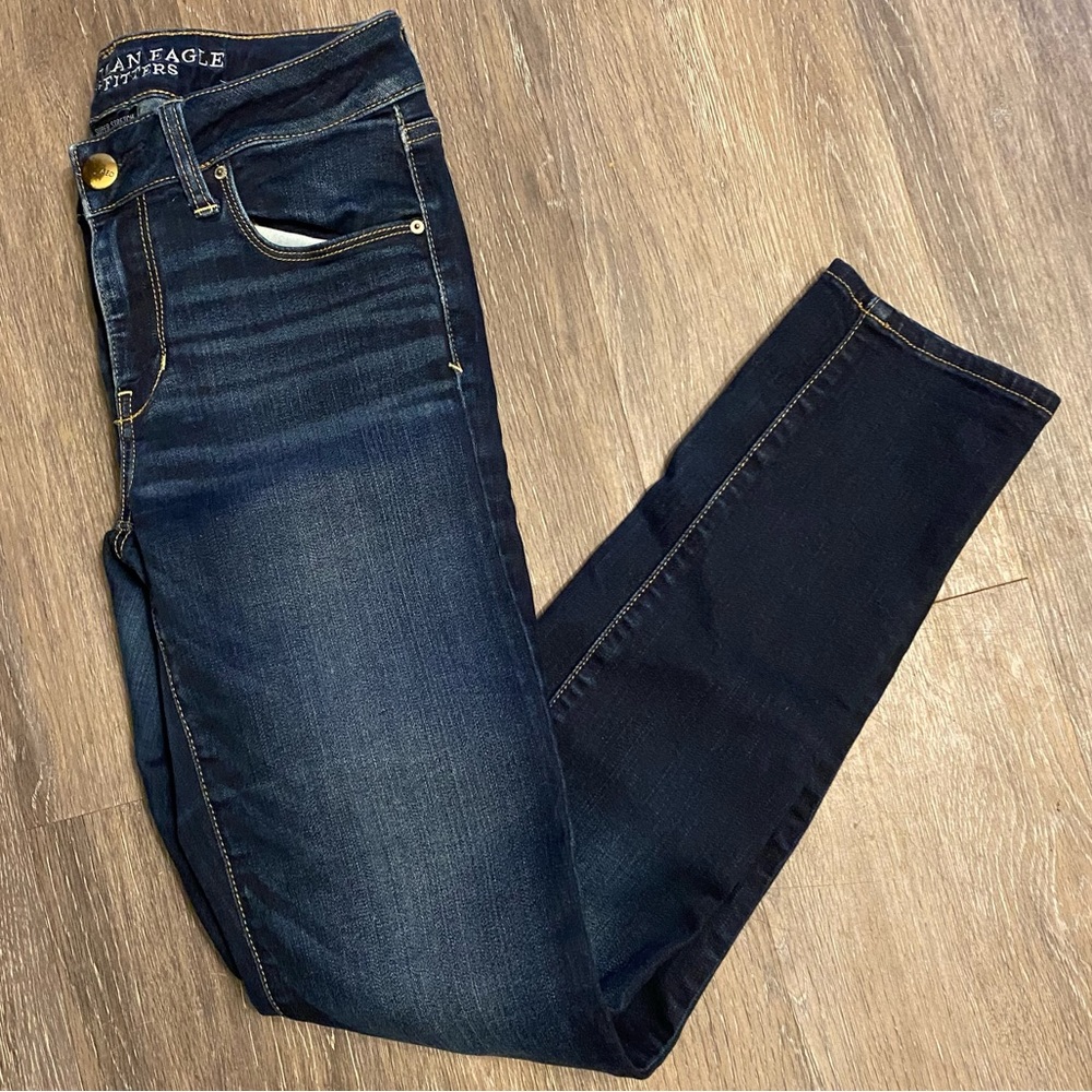 American Eagle Outfitters Dark Wash Skinny Mid Rise Jeans Size 4